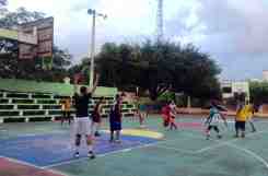 pueblo cancha centrale basket-ball baloncesto république dominicaine tourisme río san juan mi maría trinidad sánchez